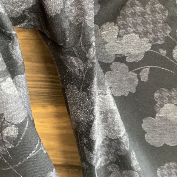 Zac & Rachel Black Grey Floral Print Figure Defining Legging
Pants - Picture 7 of 7